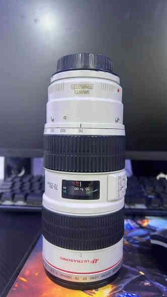 كامرات كانون d80 سستم كامل 3 كامرات نظافه 90% مع العدسات الاصليه 18-135 مع 👇🏻

- عدسة كانون 70-200 الاصدار الاول فتحة 2.8 ( بيها خلل اوتو فوكس فقط )

- كامرة كوبرو 9 مع رام 64GB

- رونن dji Rs3 min ( نسخة المني )

- شواحن الكامرات + البطاريات + الحقيبه + رامات 

السعر الكلي : 3500 وقابل للتفاوض 

التواصل او الاستفسار موجود واتساب + اتصال على هذا الرقم *********** البصرة
