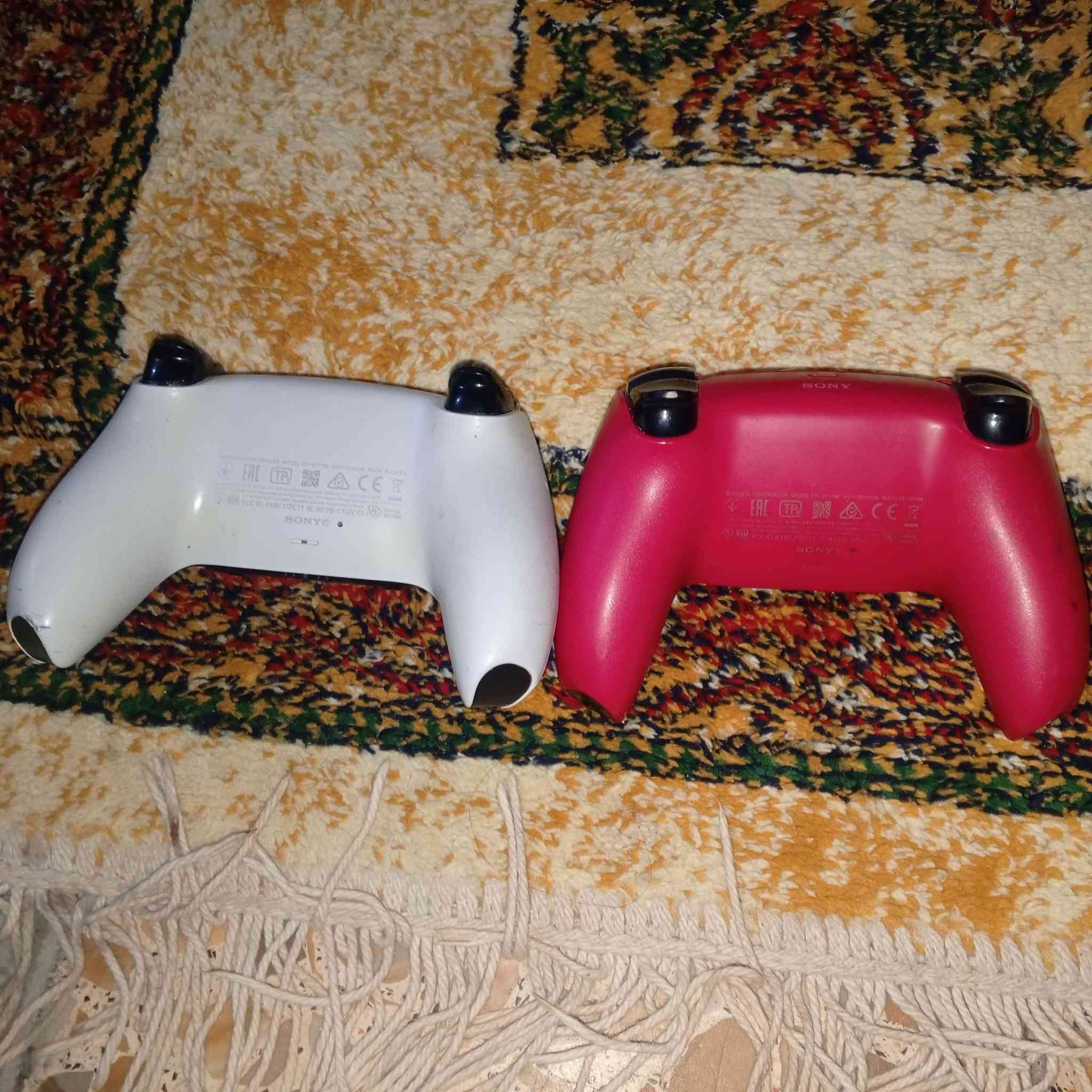 جوزكات بلاي 5 نظافه 85% للبيع المكان ناصريه شغالات ما بيهن اي خلل انطيني بيهن سعر كون يعجبني وبالعافيه عليك اثنينات ما ابيع واحد


**إذا كنت صاحب هذا الإعلان وتريد حذفه لأي سبب، رجاءا أرسل رسالة إلى الدعم الفني**