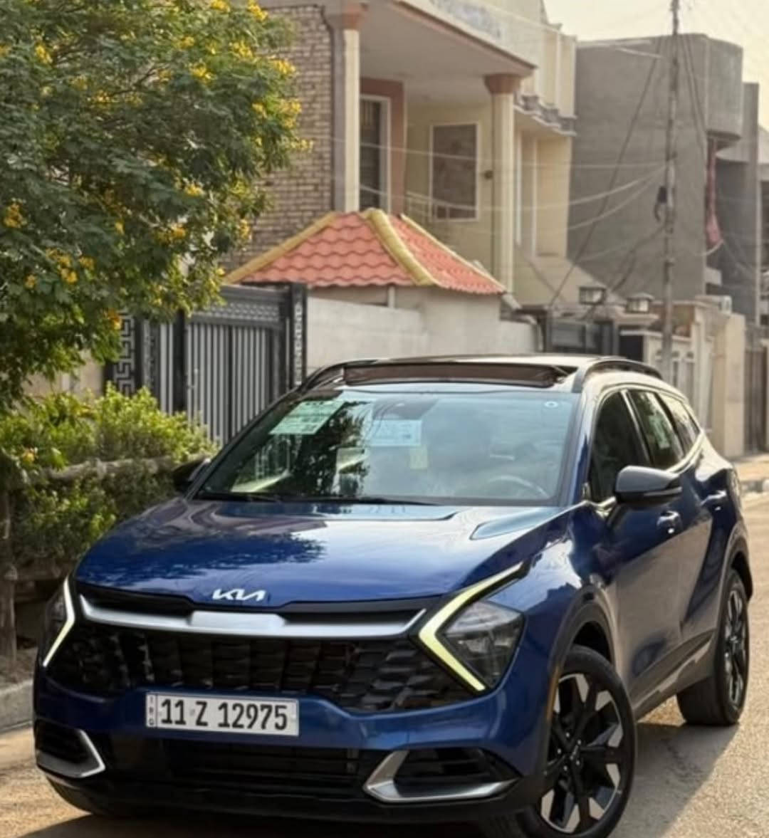 السلام عليكم 
كيا سبورتج برستج موديل 2023 رقم بغداد 
لون جويتي مميز وارد امريكي حادثه جاملغ امامي ايسر وبيه بارد بنيد وجاملغ الايمن بدون صبغ السياره كير ومحرك وصدر وتبريد بعده بحاله الوكاله مابيه اي نقص 
محرك 2500 المرغوب 
ماشيه 60 الف ميل
بانوراما
بصمه تشغيل
بصمه ابواب 
بصمه صندوق 
صندوق كهرباء 
تدفئه كشنات 
شاشه كبيره ممتده ديجتال
كيجات الكترونيه متغيره حسب الوضعيات
وضعيات قياده سبورت . سمارت . نورمال 
كشنات جلد اسود 
كراسي كهرباء فول تحكمات مع ميموري 
اضاءه ترحيب خارجيه وداخليه 
حساس امامي وخلفي 
شاحن وايرليس 
منافذ تايب سي 
منافذ USB
هاند بريك بصمه 
اوتو هولد 
رادارات خلفيه واماميه وجانبيه 
تحديد مسار ذكي 
قياده اليه ذكيه 
نقطه عمياء 
كروز كنترول 
سستم صوت هارمان كاردون 
ميموري كشن سائق وضعيات 
تغير صوت المحرك 
اشارات بالمرايا 
شاشه تحكم ميديا وتبريد 
ستيرن فول تحكمات 
اطفاء ذاتي عنده الوقوف 
فول مواصفات 1/1 
مكان سياره بغداد / السعـــر 186 
***********
