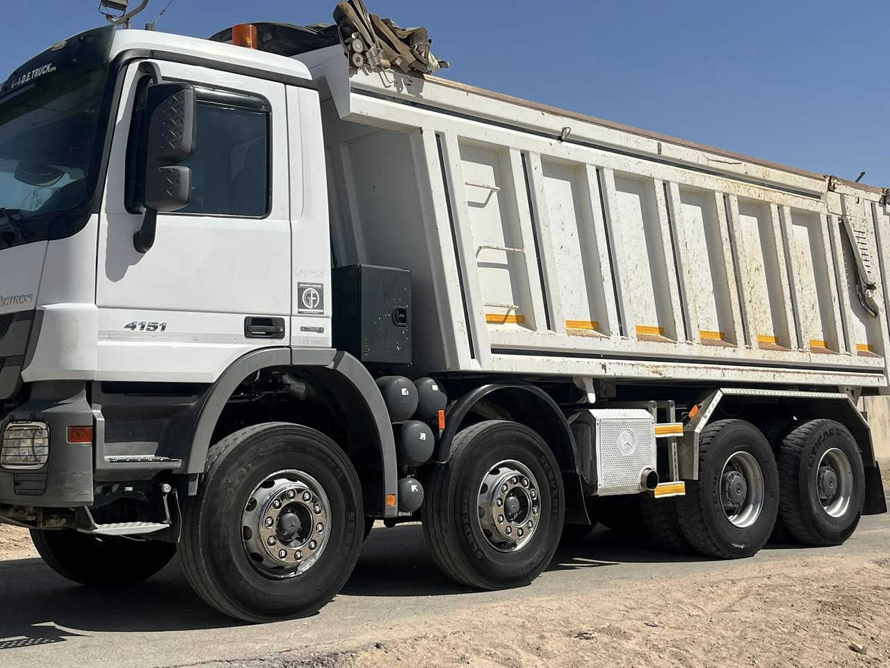 السلام عليكم للبيع موديل 12العنوان بصره السعر 11دفتر ***********
