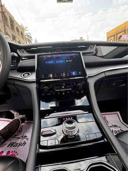 هايبرد + شحن ( بلكن ) بيع او مراوس 
‏2023 JEEP GRAND CHEROKEE M LIMITED
اللون :- ماروني 
الموديل :- 2023
معة المحرك :- 2.0
المسافه المقطوعه : 30 mi 
٣شاشات السائق والوسط وشاشه الراكب 
السياره اخت الكلين فقط نص جاملغ خلفي بدون اي دواخل ولا ايرباك كله سليم كير مكينه كله كفاله مابيه نقص بفضل الله 
رقم بغداد الجديد هزه وسنويه جديد 
وَيْل 18
كامره دواره 
بانورما (فتحه )
جلد بلادي + هيتر كشن + الستيرن 
مري كهرباء
تشغيل عن بعد لايت زينون
ثلاجه وسطيه
اشاره بالمرايا
كير ماوس
خمس وضعيات قياده 
باب خلفي كهرباء
حساس امامي وخلفي
كراسي كهرباء
هاند بريك كهرباء
كرسي ذاكره
تخم تاير جديد 
رادار امامي + جانبي 
شفتات كير سبورتمكان السياره كراده شارع ٦٢ 
السعر ٣٣٥٠٠يعني ٣٣٥ ورقه 
***********
*********** بغداد
