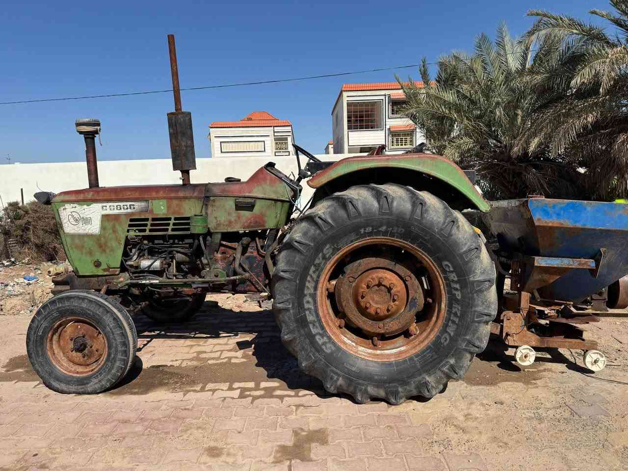 مكينه سيرت جزائريه مال جناي نظيفه وجاهزه        وراها فدان وخرماشه وباذره وجاهزه الى الشغل                     موديل 2002  ارقام وسنويه جاهزهه

***********

