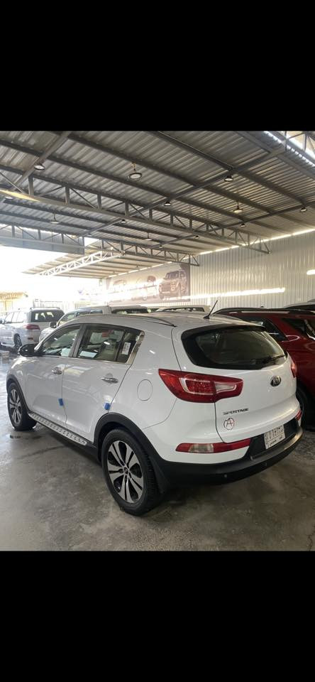 سلام عليكم للبيع
سبورتج 2014 رقم نجف الماني

السيارة مكفولة كفالة عامة من كلشي

مواصفات السيارة

تحكمات ستيرن 

مري شفط

يدات نيكل 

حساس 

كامرة 

مكان السيارة النجف الأشرف 

للأستفسار ***********
