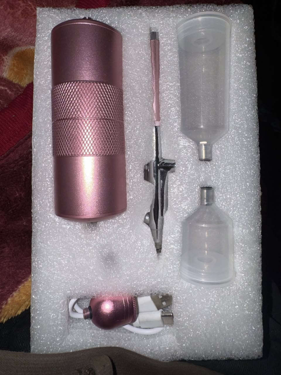 مسدس صبغ مال تكحيلات وشخوط سياره يشتغل  ع شحن جديد ممستعمل سعره 30
***********
