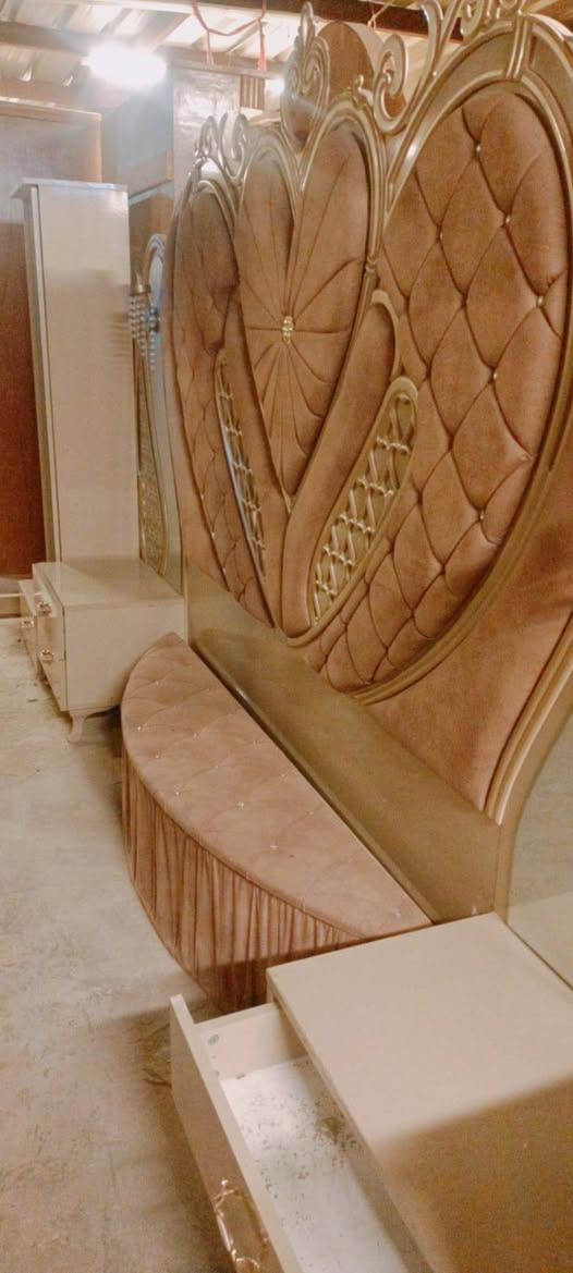 معرض ابو حسين للبيع وشراء الاثاث المنزلي المستعمل والجديد وبآفضل الاسعار 
توجد لدينا كافه انواع الغرف كناتير بوفيات 
بيع ومراوس وايضاً يوجد لدينا كادر شد ونقل وتصليح  الاثاث في كل مناطق ميسان
 للاستفسار ؏ الواتساب *********** عمارة, ميسان
