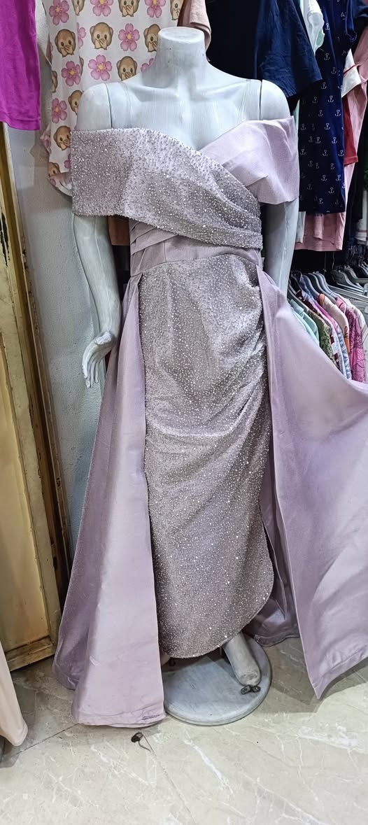 وصول وجبة جديدة 🙋 فستان 👗 نسائي ومحير 💃👗
فستان مناسبة قطع جديدة غير مستعمل 
يتوفر جميع الوان 🌈 والأحجام والموديلات 👉 
عنوان المجمع سوق الميثاق مجاور خياط البزاز قبل نهاية السوق للاستفسار وسهلا بزبائننا الكرام 🌹


**إذا كنت صاحب هذا الإعلان وتريد حذفه لأي سبب، رجاءا أرسل رسالة إلى الدعم الفني**