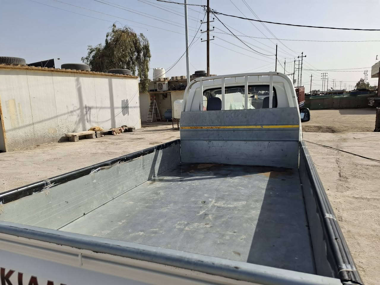 السلام وعليكم كيا للبيع موديل ٢٠شكل٢١ دشبول نفخ رقم بغداد كفاله سياره جديده جدآ ماشيه ١١٦ الف رقم بغداد دولي تحويل مباشر الشراي يتصل *********** /》》***********
