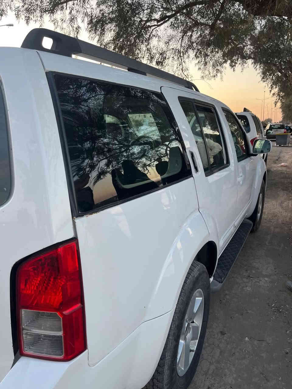 السلام عليكم
نيسان باثفايندر 2009 وارد امريكي مواصفات SE ثلاث قطع تبريد فتحة سقف دشبول ارمادا و غيرها من المواصفات المعروفة
حدادية و تايرات و مشط و باور كلة جديد
السيارة كلين من امريكا و بيها شبر بارد بالچاملغ الخلفي جهة الراكب و بارد بخشم الچاملغ الامامي هم جهة الراكب و الجنطة مبدلة و الباقي مكفول
مكان السيارة البصرة/القرنة 
السعر 105 و بيها مجال 
***********
