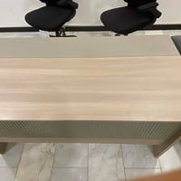 هذا الميز  عدد 6  سعره 80 الف حجمه 140سم 07870704490 بغداد الغزاليه