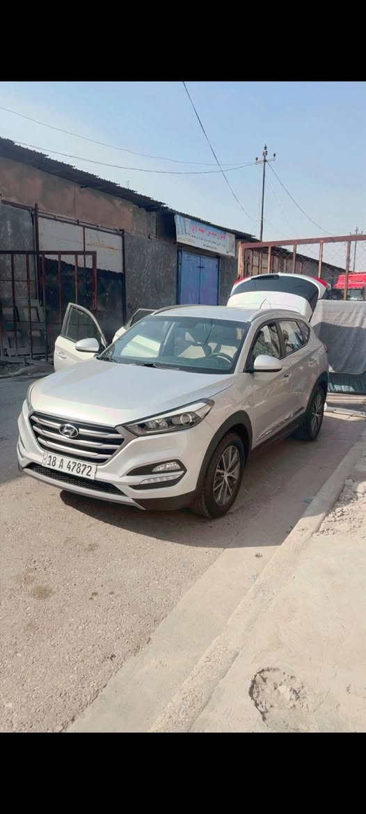 توسان امريكي 2016 رقم انكليزي بابل ماشية 144 مبدل قطعتين بنيد وجاملغ
السعر 133$ وبيها مجال بسيط 
للتواصل على رقم 
***********
