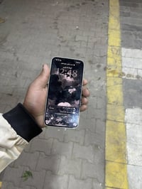 أيفون 14 بلاص لون ابيضّ ⚪️ ذاكره 256 البطاريه 83 الهاز وتر بروف  نضافه...