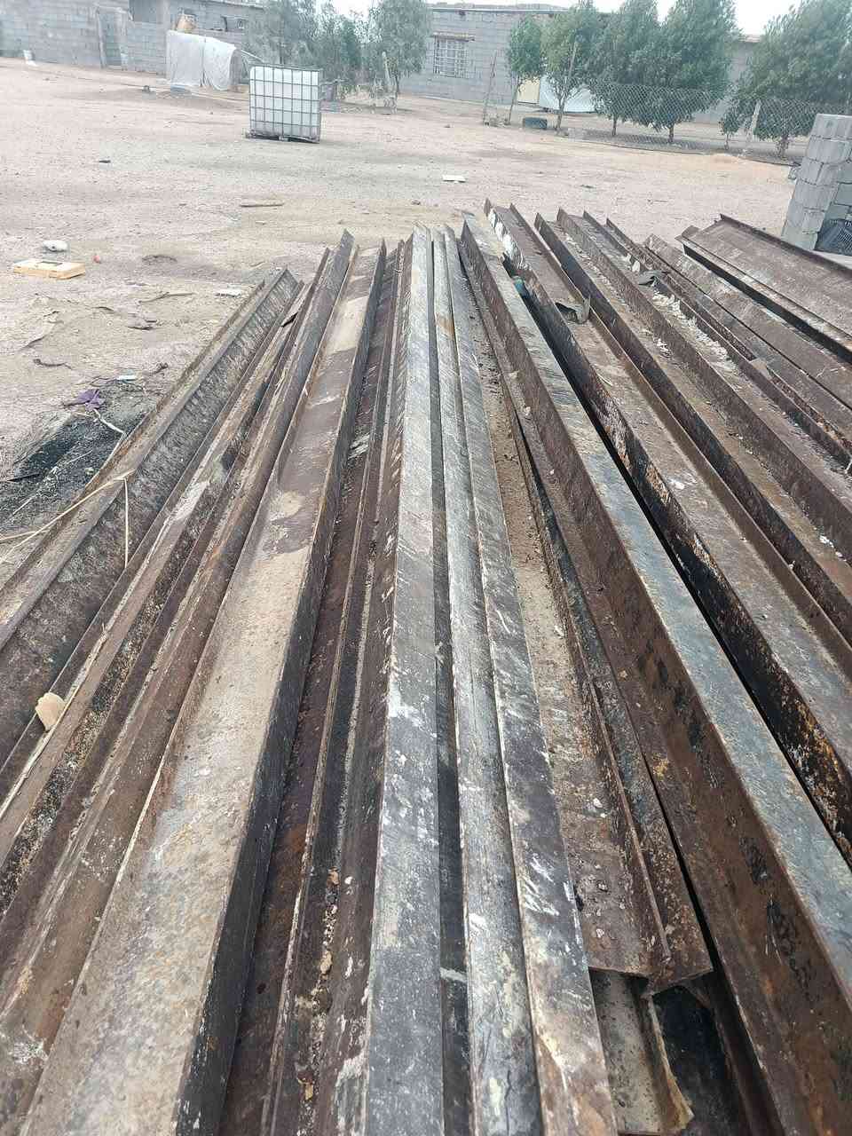 السلام عليكم شيلمان جسور   بلجيكي درجة أولى ابو 7انج للبيع العدد 105الطول 5/500 مكاني كربلاء ***********اتصال فقط ***********
