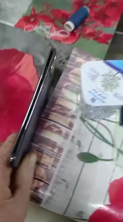 سلام عليكم شباب عندي iPhone 11 Pro ماكس زيتوني نظيف حيل نظيف مبدل شاشة وبطارية اصلية ذاكرة ٢٥٦ ‏Face ID شغال كاميرات تطبع الراس وبيع  مكاني الأيمن


**إذا كنت صاحب هذا الإعلان وتريد حذفه لأي سبب، رجاءا أرسل رسالة إلى الدعم الفني**