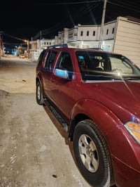 نيسان بافندر • ٢٠٠٦ • ٦ سلندر