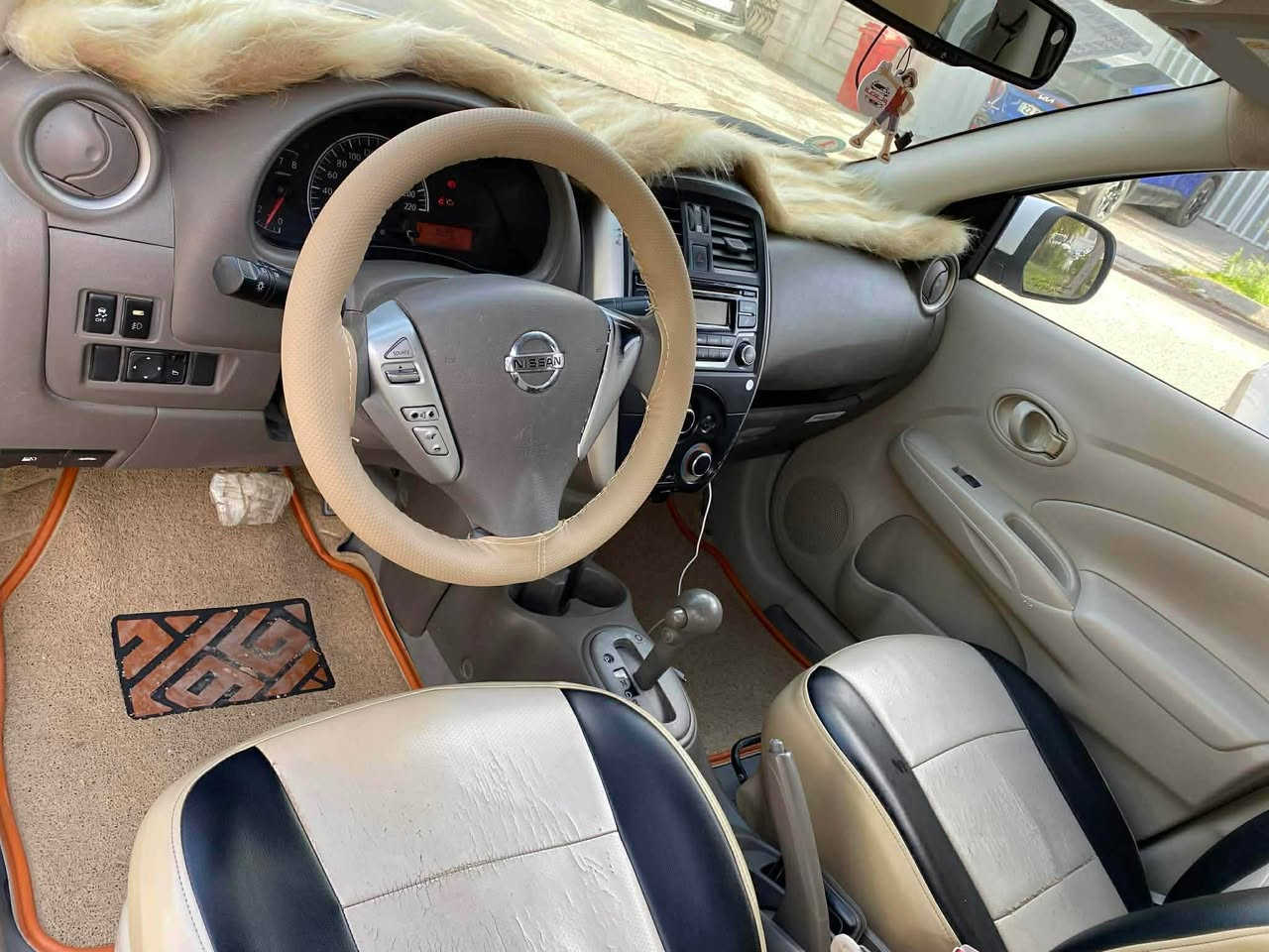 سني هندي موديل 2019
بليته زركة
مكفولة من الصبغ أو تكحيل 
بصمة ونظام سكيورتي كامل
تشغيل عن بعد 
نظام ترحيب 
مرايه وكاميرا خلفيه 
حساس خلفي 
دوشمة كشنات و ارضيه جلد وكاعيات ليفه
صدر جديد كامل اصلي شركة
عليها أدامة كاملة
رقم بغداد جديد 
هزه جديده 
بأسمي وتحويل ثاني يوم
سيارة كامل بدون نقص ولا برغي 
السعر 107 وبيها شي بسيط كلش 
مكاني بغداد حي الجهاد 
*********** بغداد, العراق
