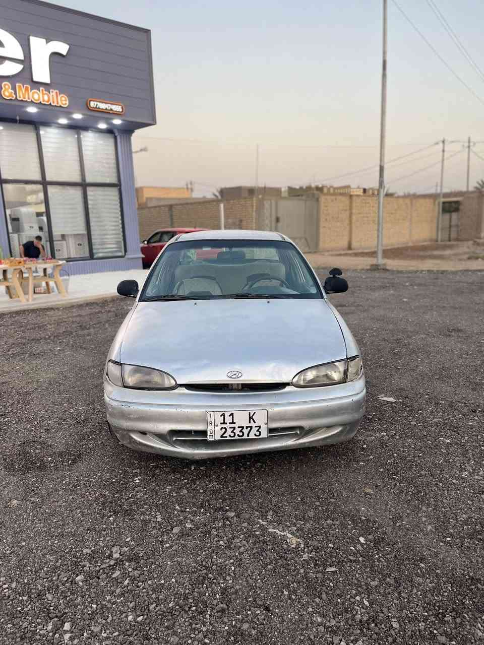 السلام عليكم ورحمة من رخصه الادمن للبيع هونداي اكسنت موديل ١٩٩٦ السياره جاهزه كير ومكينه وكهربائيات كله شغاله رقم بغداد إنكليزي هزه جديده حداديه ٨٠/١٠٠ 
مكان السياره بابل محاويل خلف مستشفى المحاويل 
السعر ٢٠ وبيه مجال 
الهاتف ***********
اني مكلف بل نشر
