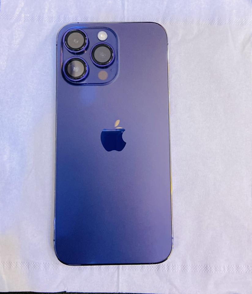 السلام عليكم ايفون 14برو ماكس ESIM
ذاكرة :256

بطاريه :96

نضافه : 99%

سعر 900 ألف بي مجال

للتواصل : ***********
