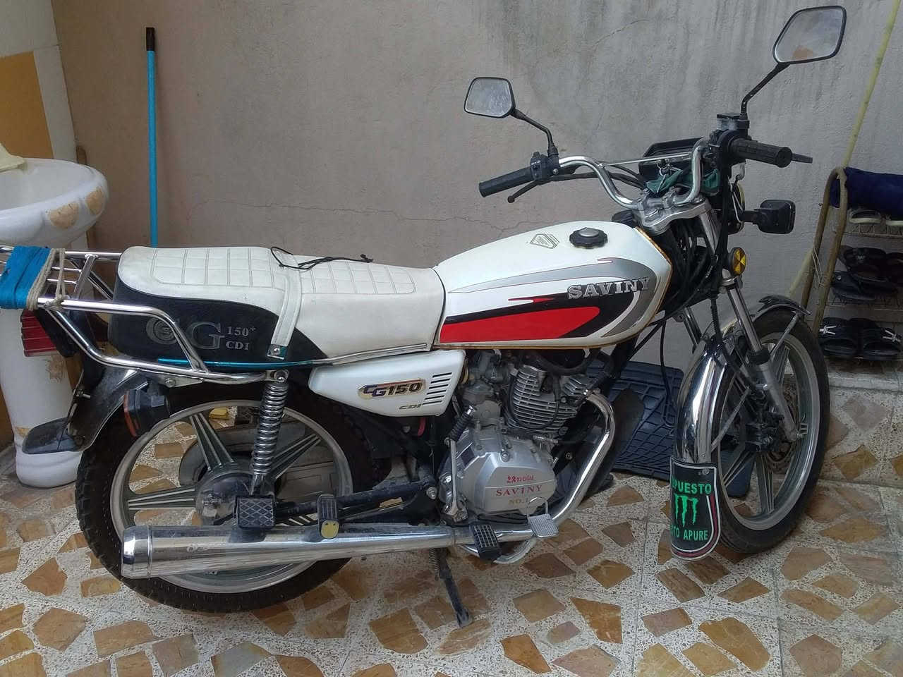 للبيع ماطور إيراني شرط سلف 5 كير المحرك مامفتوح ولا معمر لاستفسار الرقم ***********   ***********
