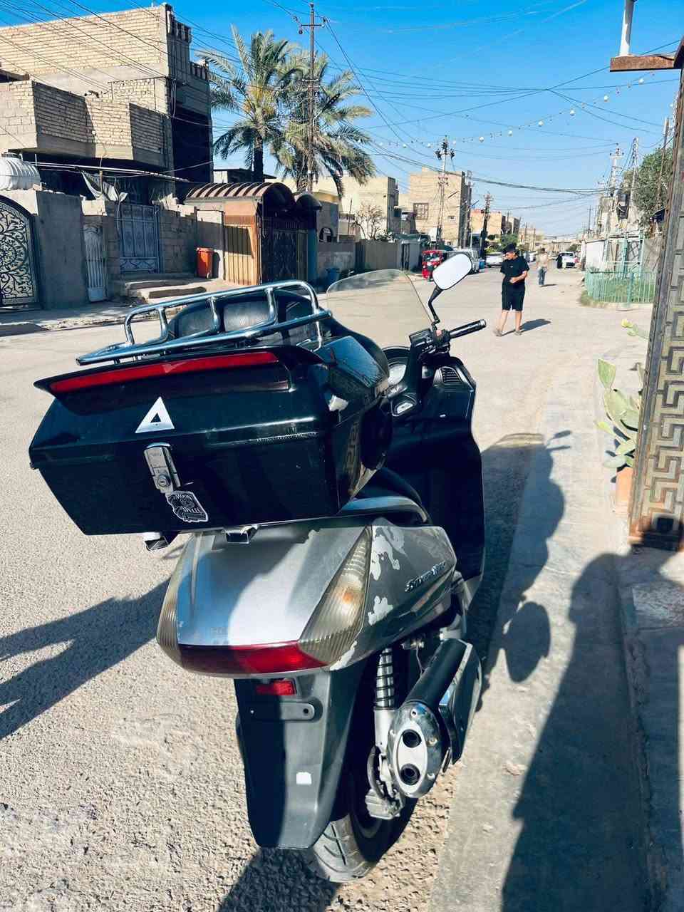 سلام عليكم شباب سلفر لبيع مكفوله كفاله عامه الصندوك والسماعه بيهه هم واحلى من الصور وماشيه ٣٣ تخبل وهذة الكشر مالتهه وكع من ورة الغسل بل فارة وكلشي بيهه شغل مكاني بغداد الزعفرانيه الرقم *********** واتساوب هم بي السعر خاص
