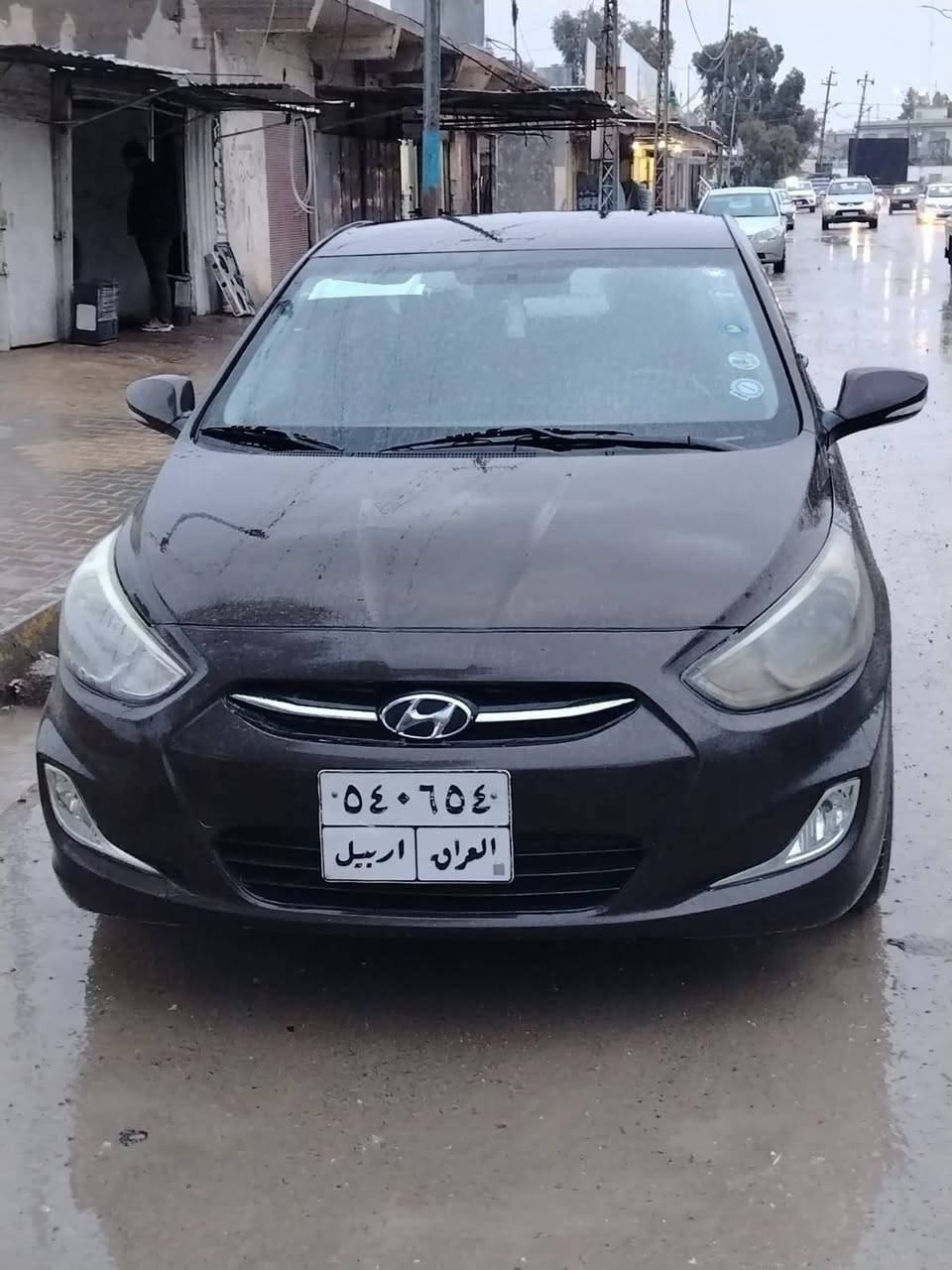 سلام عليكم سياره اكسنت موديل 2017
ضررها قطعتين 
السعر 105وبيها مجال لتواصل رقم ***********
