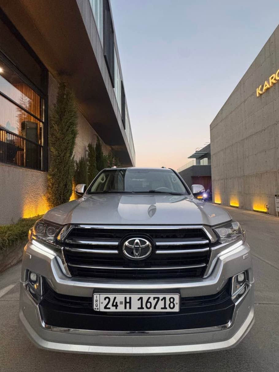 Land Cruiser 2017  V8  GX.R 
مودیل 2017  
8 سلندر 4600
فول مواصفات GX.R معروفە (کشنات جلد و کهربائ - لایت لید و زینون - بصمە و تشغیل عن بعد - 8 ایرباک - ثلاجە - شحن موبایل - 3 شاشات بلادی - سلاید و بعد بیلا هوایە مواصفات 
———————————————————————————————
مکفول کفالە عامە بدون صبغ  - بدون رصعات - بدون شخط حتی الرمل مابیها بس بیها بارد کلش صغیر و میبین لوککککک

———————————————————————————————

ماشی 105 الف کم حقیقی 
سنویە جدیدە و بسمی تحقیل و الوکالە حاظر نفس الیوم 
تایرات دانلوب اصلی و جدیدە و مسویلها سیرفس کامل 
———————————————————————————————
سعر بلاششششش جو سوک 398 ورقە و مجال کلش بسیط
مکان سلیمانییە السليمانية, العراق


**إذا كنت صاحب هذا الإعلان وتريد حذفه لأي سبب، رجاءا أرسل رسالة إلى الدعم الفني**