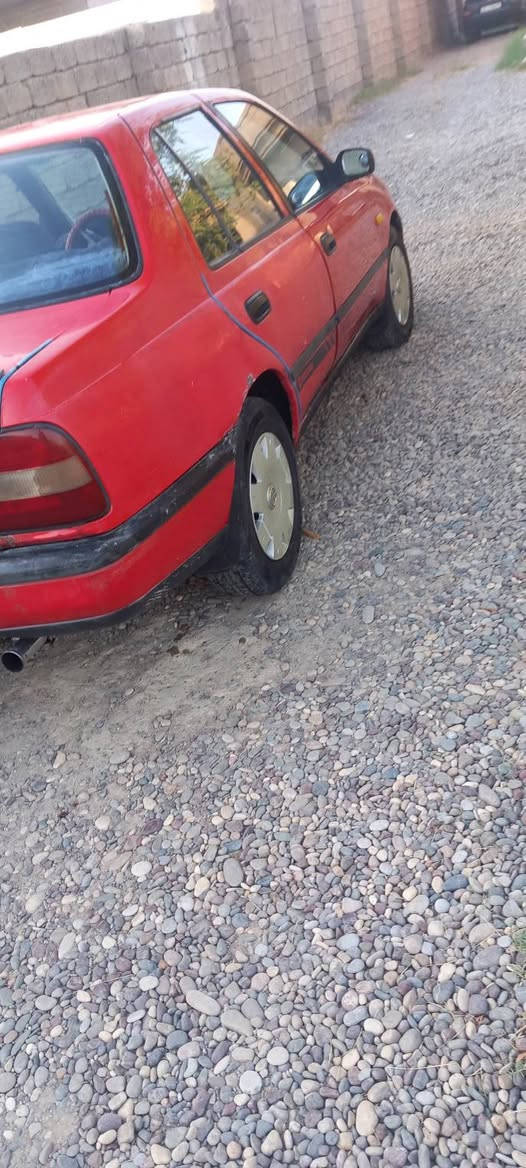 نيسان صني موديل 91 رقم كركوك الماني سنويه لل 29 كير محرك شرط بدون خياسات بدون قطرت   صبغ السعر 38 وبيها مجال شويه  ***********
