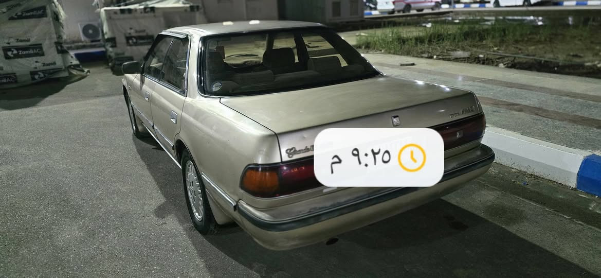 السلام عليكم 
مارك شطح للبيع موديل 92 مكينه وكير ثنين ونص رياضي السنويه لل 27 السياره جاهزه مال جناي يشهد الله شرط التحويل مباشر السعر 42وبيه مجال بسيط مكاني قلعه سكر الرقم ***********
