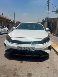 فوورتي للبيع 2023 حادثهه موضح بالصور بدوون دواخل محرك 2000 سويج نص فول...