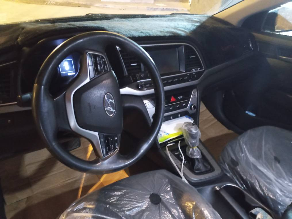 النترا 2017 وارد امريكي مكينه دوش
السياره جاهزة مجهزة 
رقمها ألماني تحويل ثاني يوم
السعر 110 وبيها مجال 
رقم صاحب السي*********** البصرة, العراق
