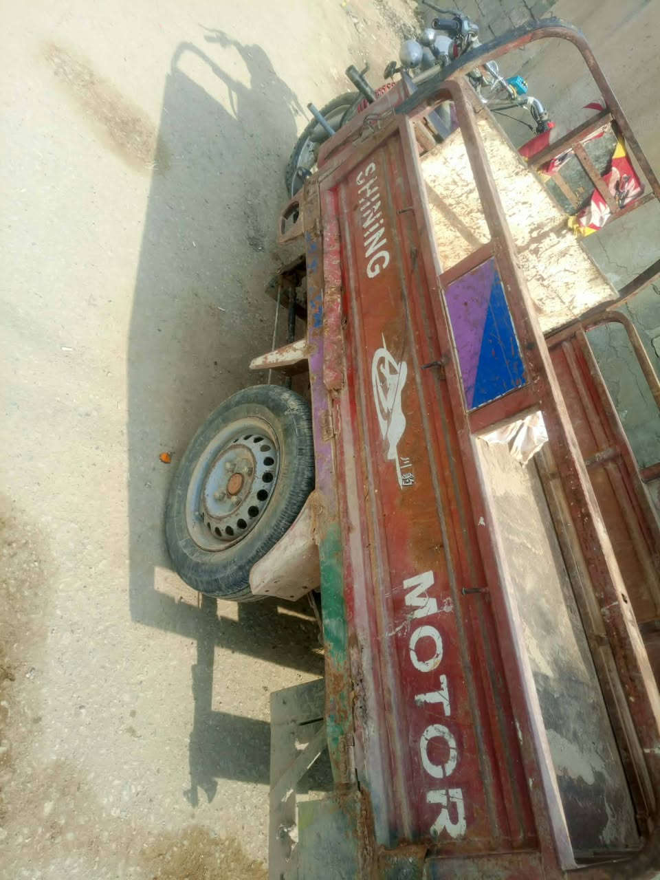 سلام عليكم ستوته موديل 14 محرك 25 اوراق اصولي السعر 800 وبيهة مجال مكاني بابل  ***********
