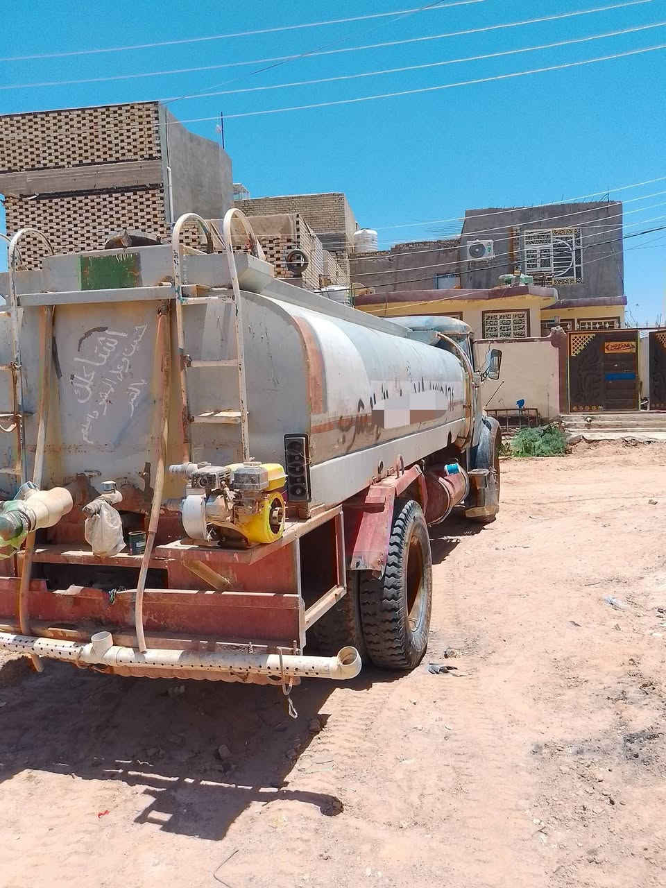 السلام عليكم ابو ردين للبيع   مقفوله كفاله عامه‪ تنكر نضيف شاصي مكفول من صبغ اخوان مكلف بالنشور‏‪***********‬‏
