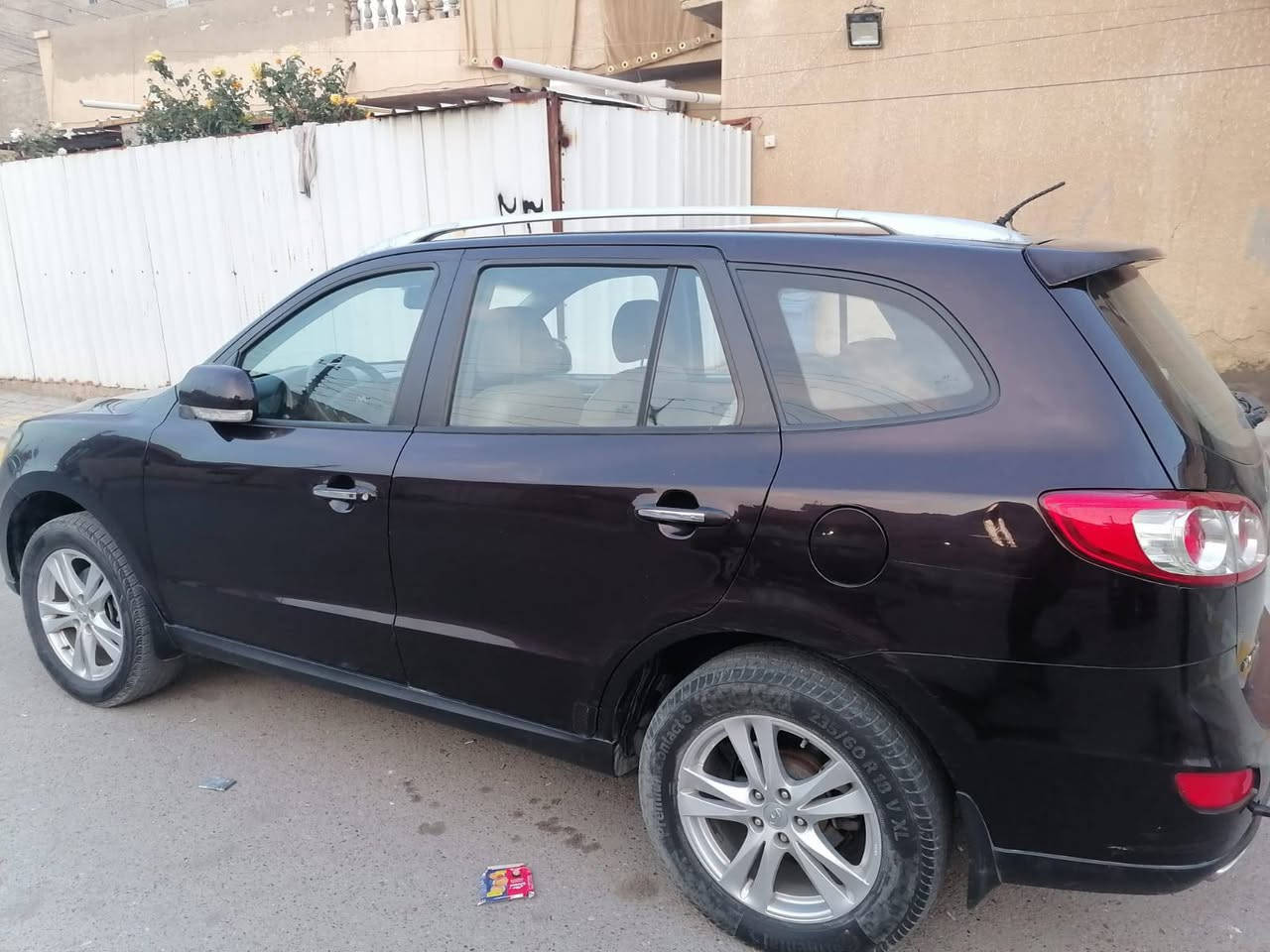 السلام عليكم من رخصت الادمن سنتافيا خليجي ٢٠١٢ للبيع أو المراوس حسب القناعة بسورنتوا سبعة راكب أو للبيع السعر ١٤٥ السيارة نظيفة وخير من الله تعتبر فول بالمئة مالتها هواي مواصفات بيها الجناي يعرفهن السيارة ٤ سلندر سبعة راكب محرك ٢٤٠٠ بصمة تشغيل خمس بصمات أبواب براد كامرة أصلية جرس سرعة وهواي تفاصيل الشراي يتصل ويدلل المكان بغداد الشعب بيها طخة بسيطة بخشم البنيد على العموم الشراي يجي ويشوف افظل من الصور الاتصال على الرقم ***********  أبو ليث
