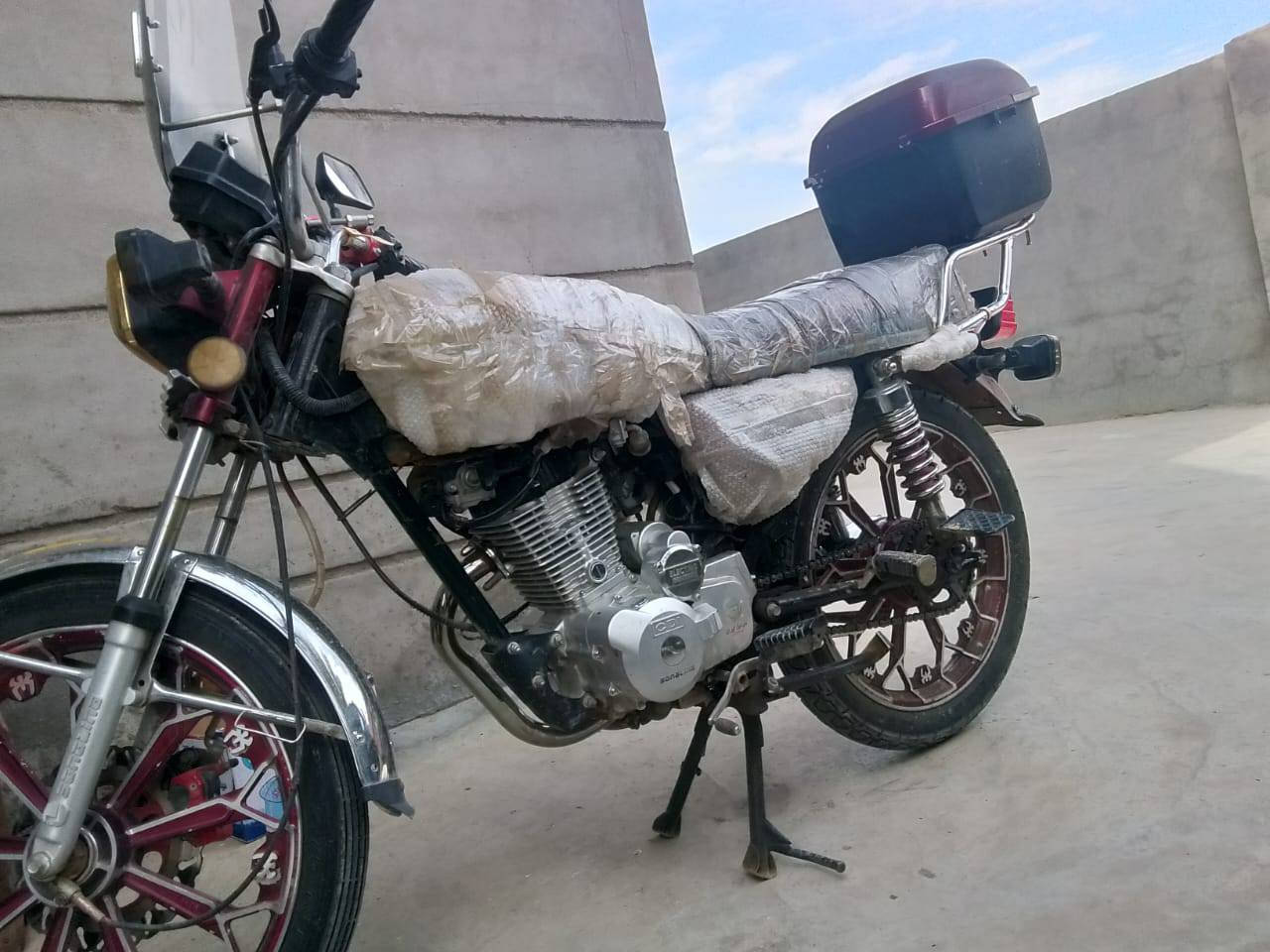 السلام عليكم سيفان 24للبيع
كهربائيات كلها شغالة بية ملاحضات بسيطة باقي التفاصيل خاص

الصينية موجودة. السعر 550بيه مجال قليل 

(ملاحضة الجنطة مو وياهة) مكاني كنعان
للستفسار ***********
