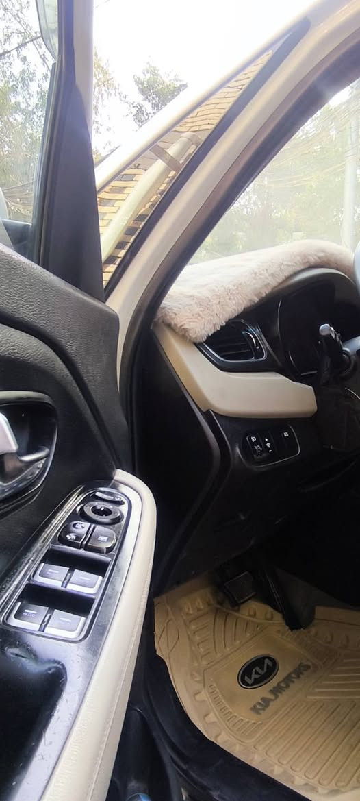 كارينزا للبيع
كارينزا 2014 4 سلندر 2000 مكفول عام بس اكو كم مكان جرد ب صبغ مبين بصور  ماشيه 200الف للاستفسار وتساب ***********
