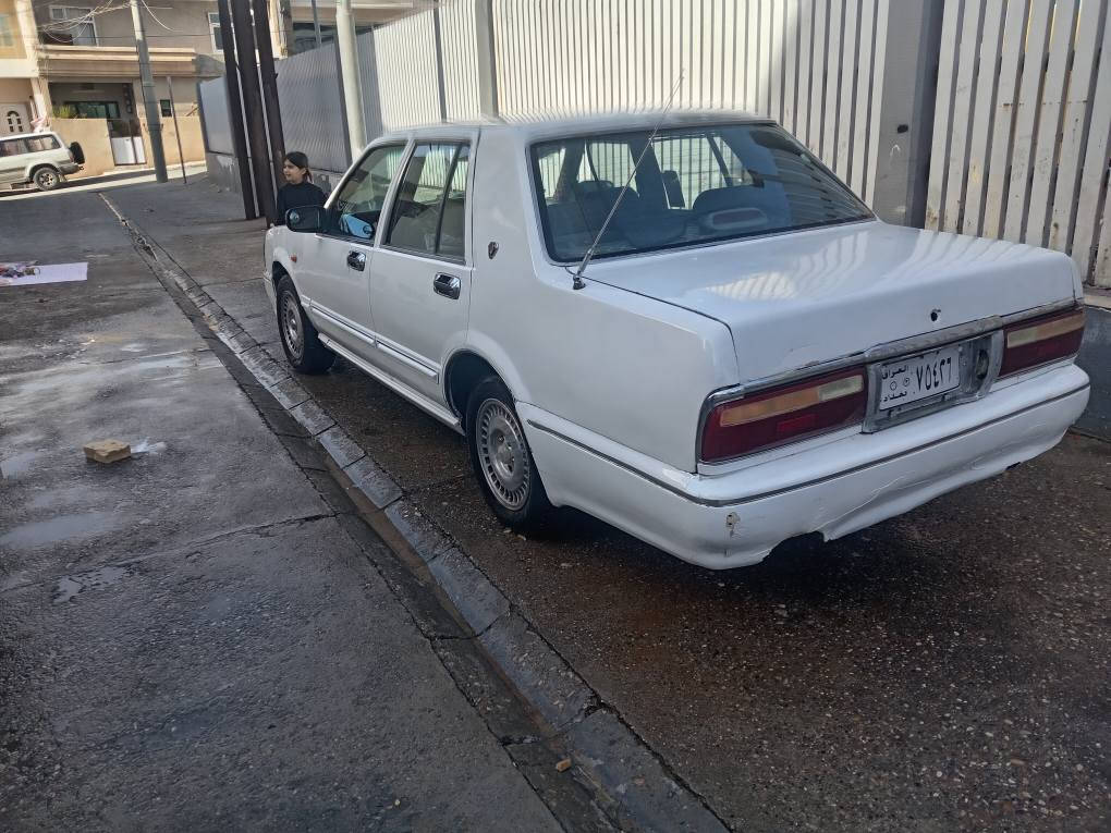 نيسان سدريك موديلي ٢٠٠١ كيرو مه كينه ي به شه رت زور مه زبوته اكسلي به شه رت الو كور ده كه ي به شتيك به دلم بيت &*********** فايبه ر واتصابي له سه ره _ارمي كوني سليمانيا السليمانية, العراق
