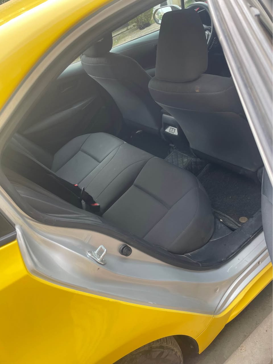 السلام عليكم 
كورلا فئة LE وارد امريكي ماشيه 23 الف مايل حادثها تبديل قمارة وبنيد وايرباك الستاره طاك فقط السعر 135 ورقه وبيها مجال 
للاستفسار *********** بغداد, العراق
