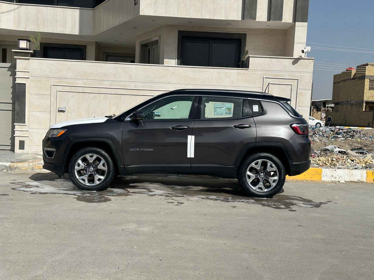 السلام عليكم
كومبارص موديل 2021 رقم بصره دولي بسمي سنويه لغايه 2030  
السياره وارد امريكي ضررها جاملق فقط بدون ضررداهلي والباقي كفاله عامه من الضربه والصبق والتبديل
السياره فول موصفات
بلاك توب فول 1/1
مكينه 2400
ماشيه 50الف
مكينه كير تبريد حداده على وضع الشريكه اي نقص مابيها وشرط احلا من صوره 
العنوان البصره
السعر 128
رقم ***********
رقم *********** البصرة, العراق
