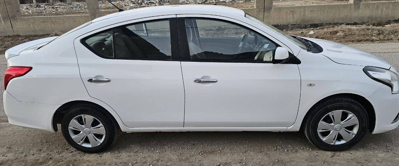 تحيه طيبة
للبيع نيسان سني هندي بليته زرقاء موديل 2019 رقم اربيل 
كفاله عامه جاهزه من كلشي  تبريد حديديه كير ومحرك  بوضع الشركه 
حداديه امامي خلفي
تدفئه تبريد شرط
**مواصفاته **
شاشه 
بلوتوث 
حساس خلفي 
تحكم بالمري 
سعر ب118 وبيه مجال 
بابل الحمزة الغربي 
***********
