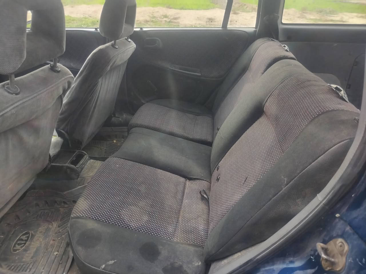 السلام عليكم سياره اوبل استره 1994 محرك 18 تتفه تبريد بلادي جام كهرباء كير عادي محرك خيرمن الله لا تبخير ولاتنقيص تخم تاير جديد مكينه وكير خير من الله سعر 45 بيهه مجل رقم هاتف *********** رقم ديالي انكليزي
