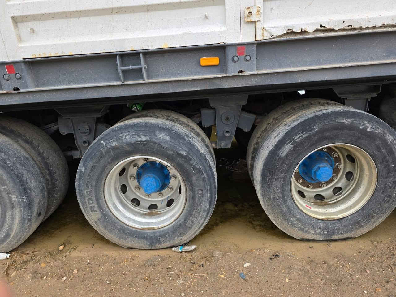 عربانه لبيع جناب طول ١٢٦٠ اربع محاور شاصي ألماني ١٦ مكان لصويره السعر ٩٥ وبيه مجال 
***********
***********
