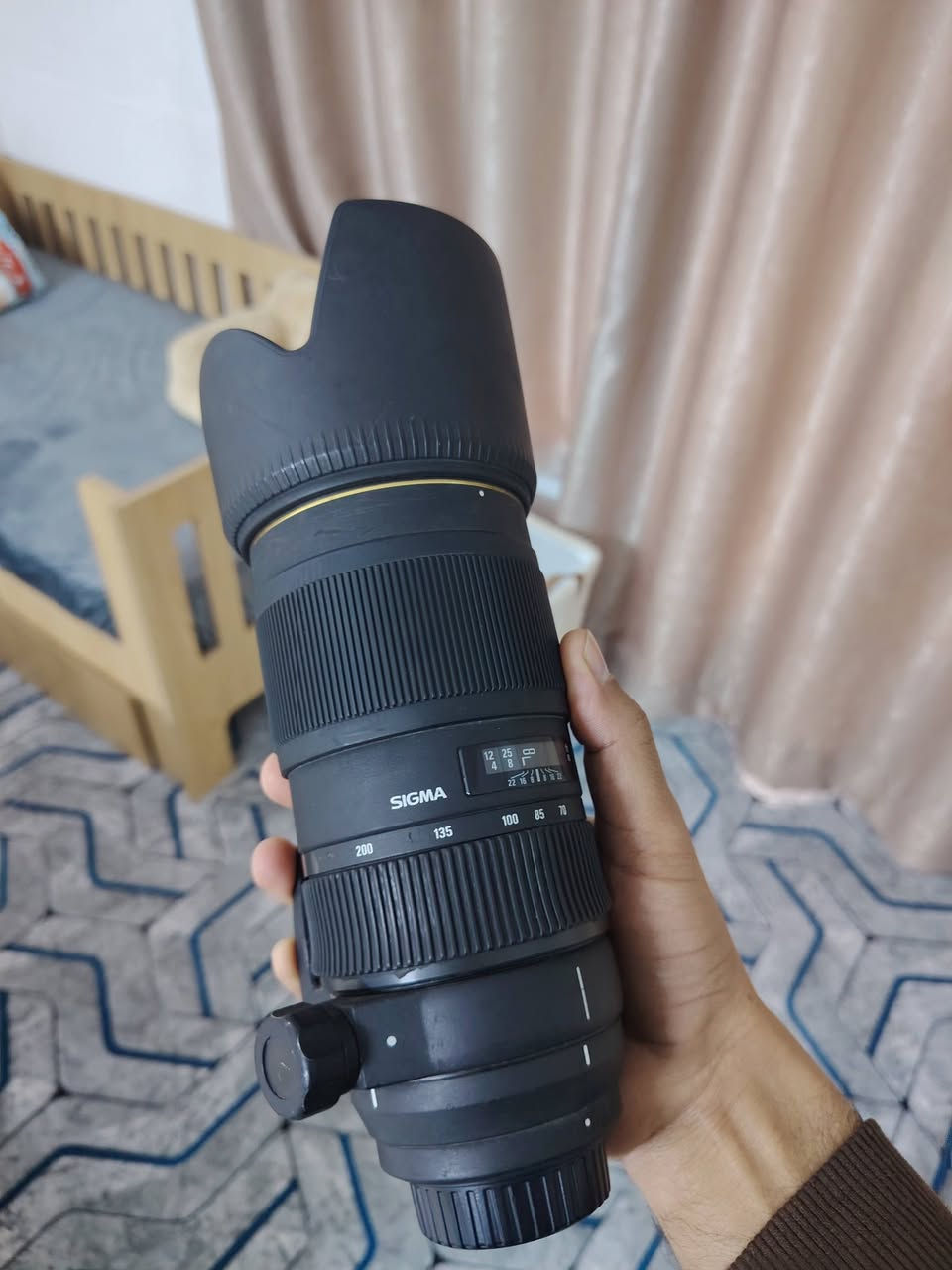 كاميرا نيكون 7500 مع عدسة
200_70 اصدار ثاني سيكما
ملحقات كاملة حقيبة استاند احادي وبطارية وشاحنه اصليه
سعر خاص توصيل موجود واتساب ***********
