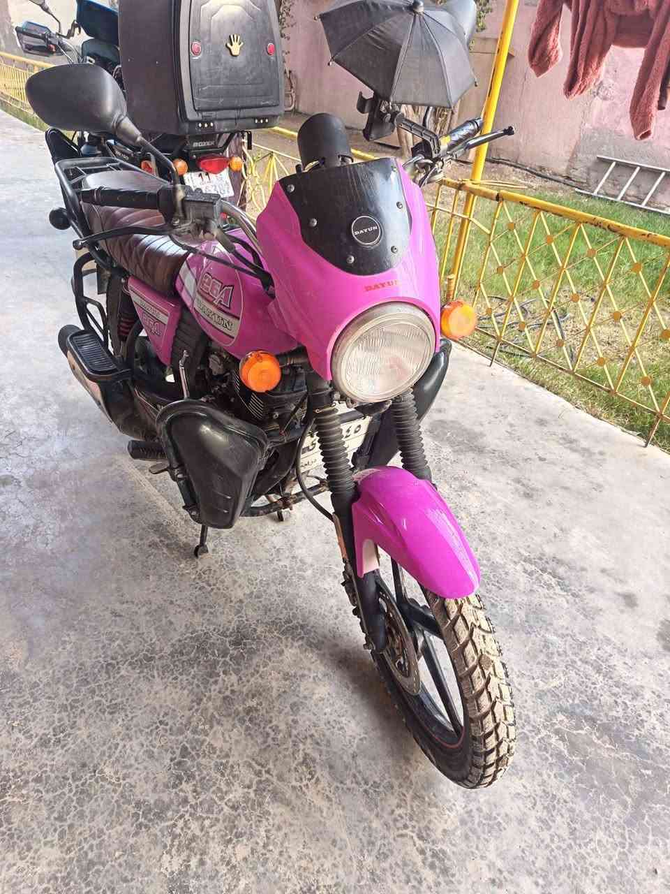 السلام عليكم دراجة دايوان موديل ٢٣ نازله ب ٢٤ وخير وبركة
دارجة تخبل مابيه شي لا حادث ولا شي تجي تشوف بعينك َتاخذ مرقمة وكامله وسنويه بأسم صاحب دراجة تحويل ثاني يوم دراجة سعرها ١٩٠٠ وبيها مجال حك الجية
*********** وهذا رقم وبي واتساب
اتصل وتدلل
