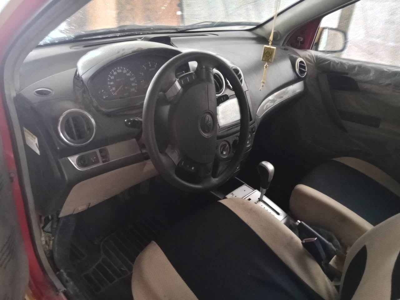 افيو 2009  محرك كورله ارقام انكليزي راعيهه موجود بالبصره
مكينه نضيفه  بس الكير رايدله تجفيت لان البك والرابع مايجي
ما عليهه اي ضريبه 
السعر 40 ورقه
ه‍/. ***********
