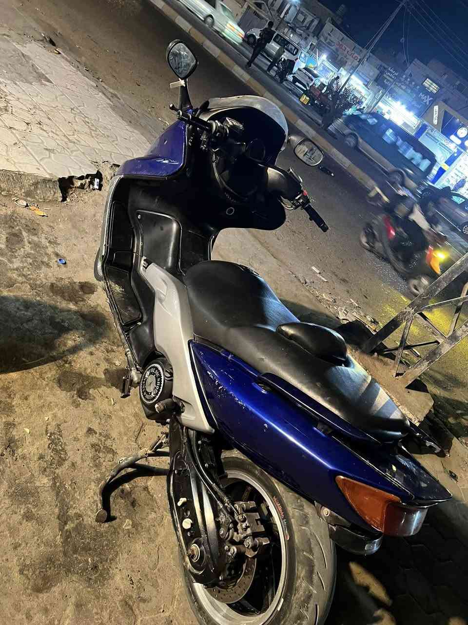 تي ماكس 2008دراجه ما مفتوحه بس بيها بكن سعر850 ناصربه حي الشهداء ***********
