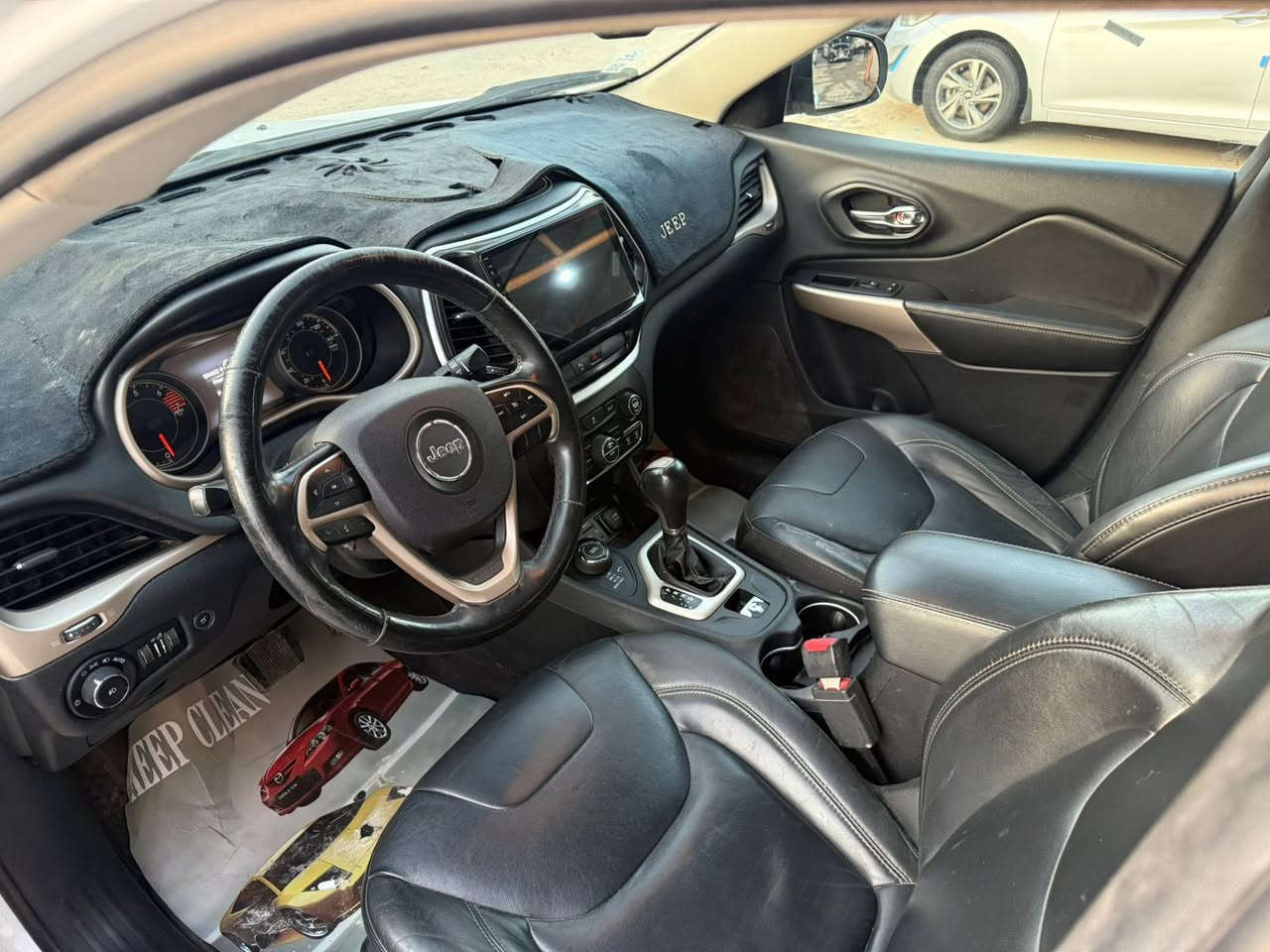 سلام عليكم
جيب بزون موديل 2018 فول مواصفات بصمة تشغيل عن بعد جنطة شفط بيه جاملغ و بنيد تبديل السعر 125 و بيه مجال مكانها الناصرية
***********
