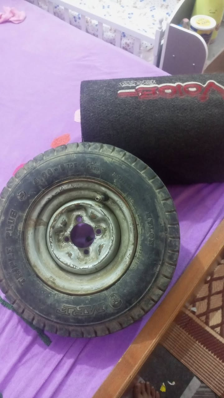 سلام عليكم مضخم وسبير البيع بس التاير تعبان ويل جديد ومضخم شغال عنوان كربلاء قرب مستشفى الكفيل 

‏‪***********‬‏
