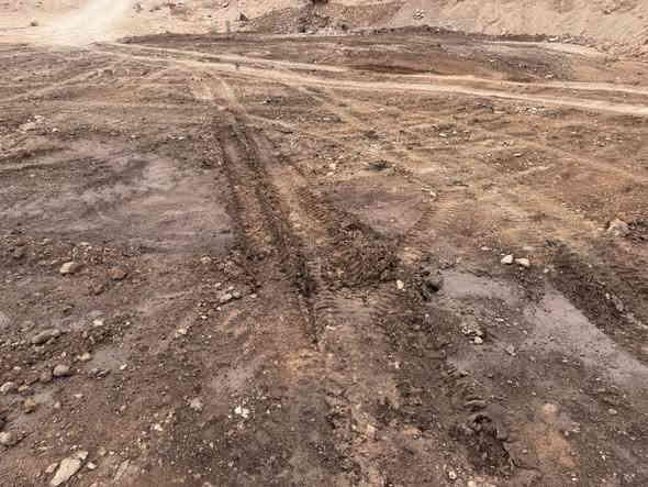 للبيع او مراوس بسياره 
قطعه ارض في حي الرفاق سكنيه مرقمه مساحتهه اكثر من ٢٥٠ متر كاع عدله سعرهه ١٣ مليون وبيهه مجال الاستفسار ***********
