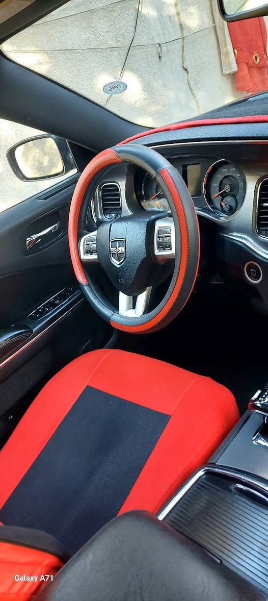 جارجر ادوات ٢٠١٤ رقم شمالي متؤم السياره كصه تبريد تدفى كله شغال لايت زنون السياره جديده كلش مابيهة اي نقص مكان السياره ديالى بعقوبه السعر ٥٤
هاتف ***********
