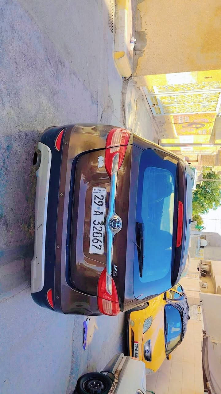 برلنس V5 موديل 2014 السياره تعمل بنضام بانزين وغاز يعني بيها منضومه غاز اضافيه
رقم واسط انكليزي تحويل ثاني يوم  مكينه وكير وتبريد خير من الله صدر جديد
تخم تاير هسه شاده باتري جديد  
السعر 75 وبيها مجال 
***********
