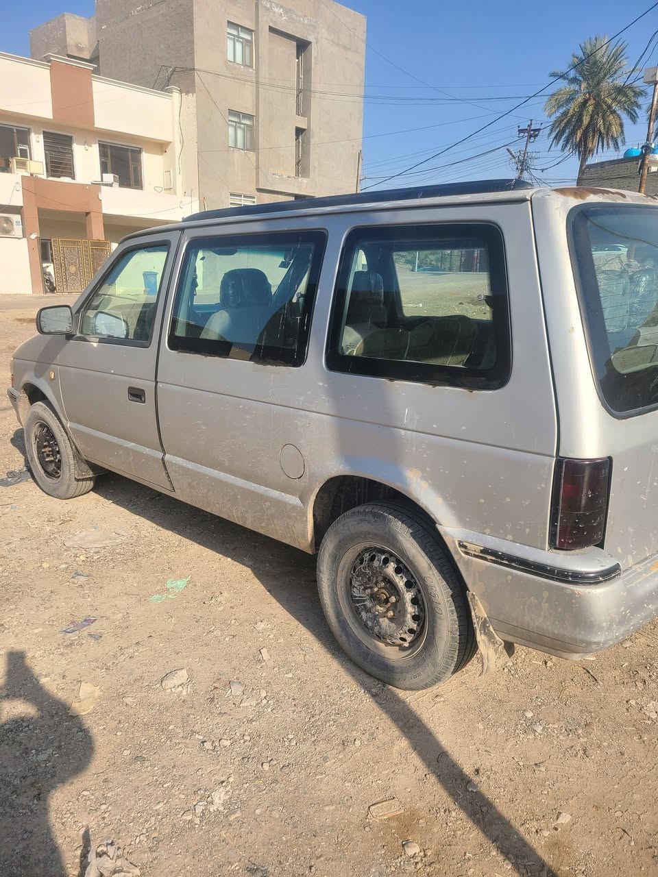 دوج كرلفان٩٢ سياره حيل نضيفه
كير مكينه كامري ابل جف كهربائيات كله شغاله 

تخم تاير باتري كله جديد السياره عوزه بس ترتيب 

يعني الجوزه الصباحيه عله نوزلات وبلكات لئن متروكه

سياره حلوه اوخير من الله وذا اكو امراوس عادي 
السعر٥٥ مكاني بغداد تحويل مباشر
*********** واتساب اوخاص متوفر
